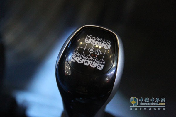 中國重汽SITRAK汕德卡C7H 國五 全氣囊懸架 540馬力 6X2牽引車