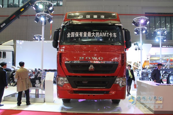 中國重汽HOWO T7H 國五 AMT 440馬力6X4牽引車