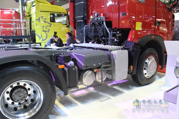 中國重汽HOWO T7H 國五 AMT 440馬力6X4牽引車
