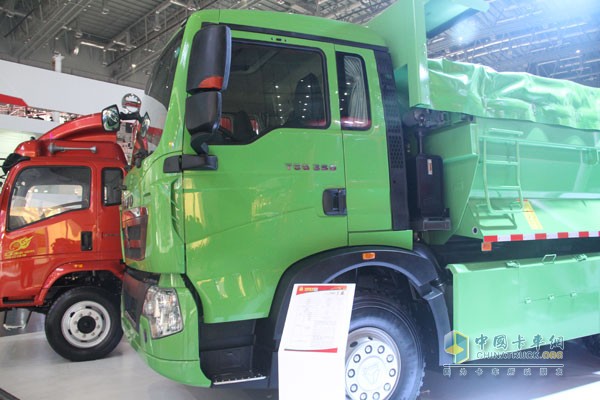 中國(guó)重汽HOWO T5G 國(guó)五 350馬力6X4 智能渣土車