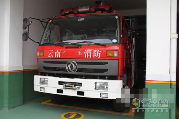 東風(fēng)底盤搶險救援車