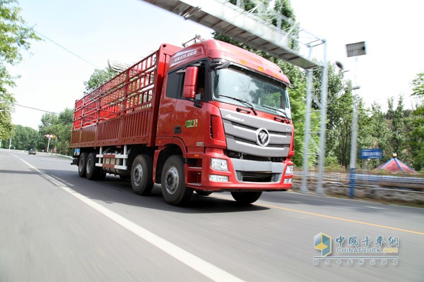 福田戴姆勒 歐曼GTL超能版310馬力8X4載貨車(復合版)