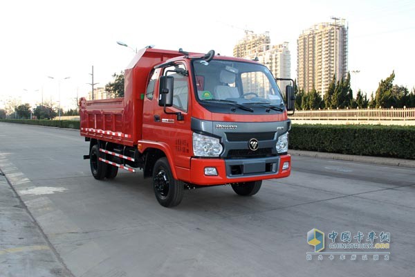 福田瑞沃 揚(yáng)柴110馬力 輕型工程型工程車(chē) 紅色側(cè)面照