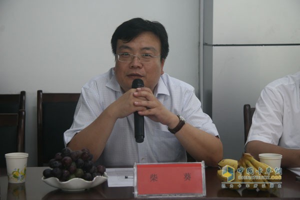 將溫暖送到家 中國重汽“五個(gè)一工程”萬人共享活動(dòng)啟動(dòng)