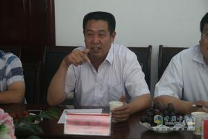 將溫暖送到家 中國重汽“五個(gè)一工程”萬人共享活動(dòng)啟動(dòng)
