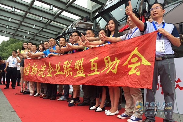 解放J6領(lǐng)航版最棒！