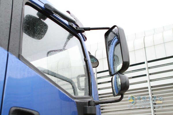 福田瑞沃 玉柴 240馬力 6X2 中卡 載貨車(chē)（外飾）