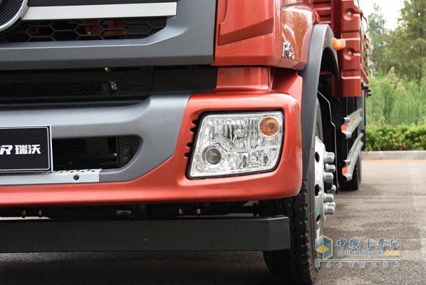 福田瑞沃 康明斯ISF3.8L 168馬力 4X2 載貨車（外觀）