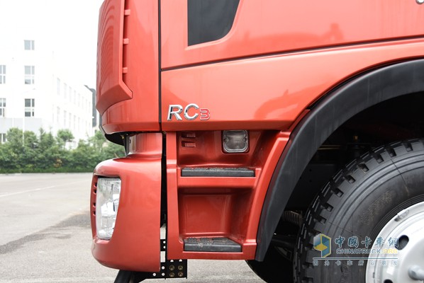 福田瑞沃 康明斯ISF3.8L 168馬力 4X2 載貨車（外觀）