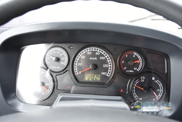 福田瑞沃 康明斯ISF3.8L 168馬力 4X2 載貨車(chē)（內(nèi)飾）