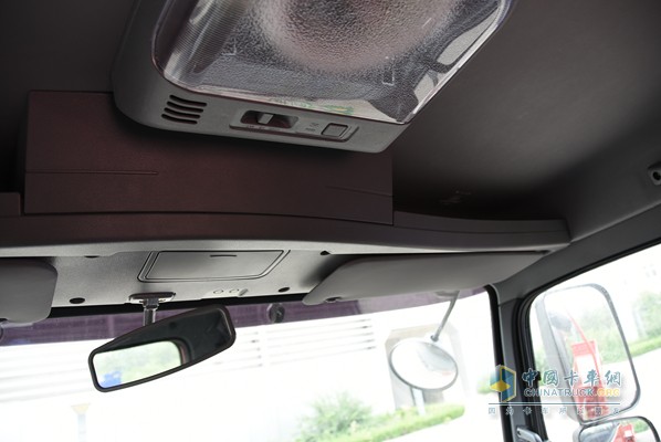 福田瑞沃 康明斯ISF3.8L 168馬力 4X2 載貨車（內(nèi)飾）