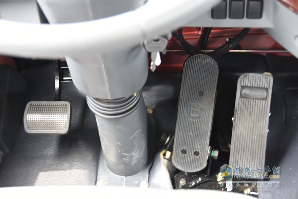 福田瑞沃 康明斯ISF3.8L 168馬力 4X2 載貨車（內(nèi)飾）