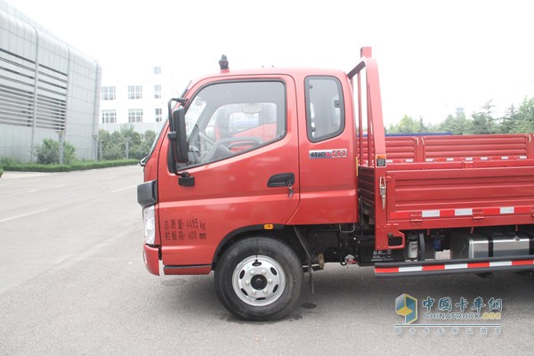 福田瑞沃 時(shí)代驍運(yùn) 110馬力 4X2 自卸車（外觀）