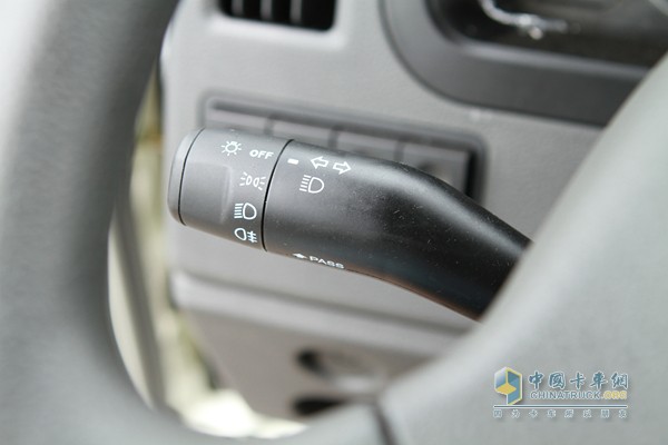 時代汽車 康瑞H2單排廂車（內(nèi)飾）