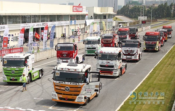 2015CTR中國(guó)卡車(chē)公開(kāi)賽廣州站比賽現(xiàn)場(chǎng)多品牌同場(chǎng)競(jìng)技