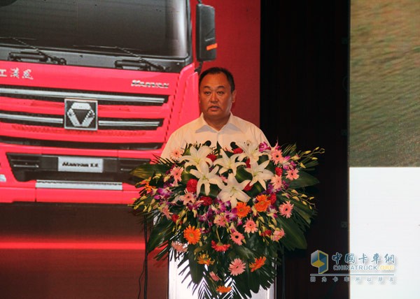 徐工集團(tuán)汽車事業(yè)部總經(jīng)理助理、營(yíng)銷公司總經(jīng)理陳景哲
