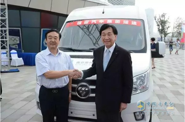 福田汽車捐贈(zèng)了一輛圖雅諾產(chǎn)品作為博物館公務(wù)用車