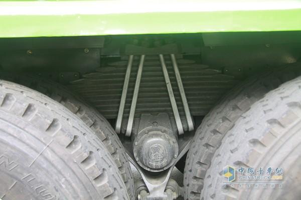 中國重汽 HOWO 340馬力 6×4 京五二階段 渣土車