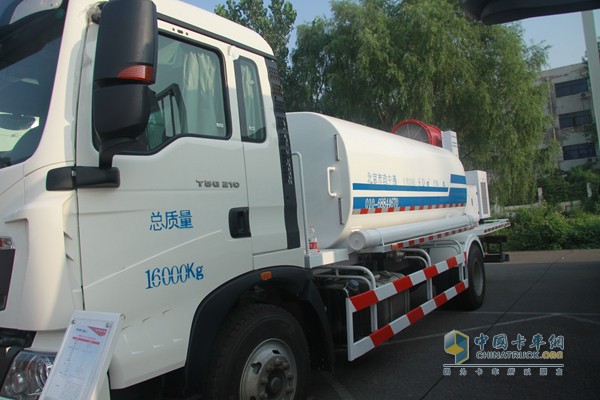 中國重汽 T5G 4X2 210馬力 國五 揚塵車