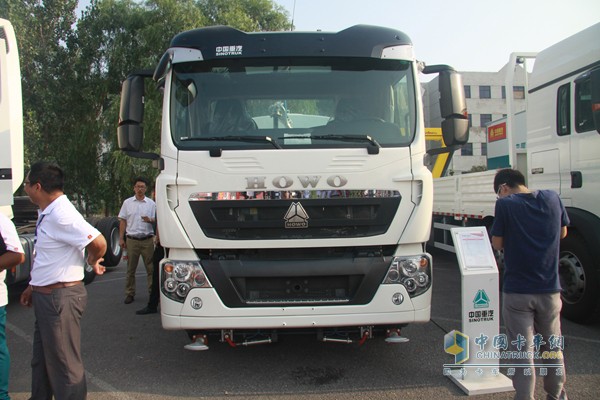 中國重汽 T5G 4X2 210馬力 國五 揚塵車