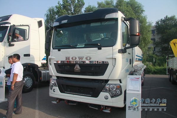 中國重汽 T5G 4X2 210馬力 國五 揚塵車