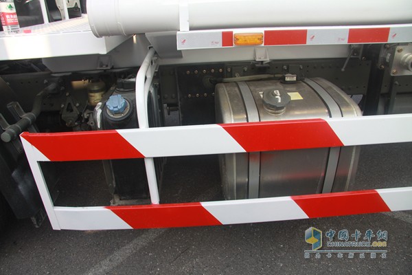 中國重汽 T5G 4X2 210馬力 國五 揚塵車