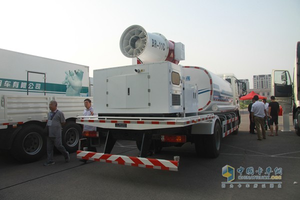 中國重汽 T5G 4X2 210馬力 國五 揚塵車