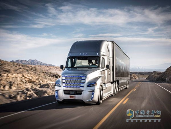 Freightliner Inspiration自動(dòng)駕駛卡車