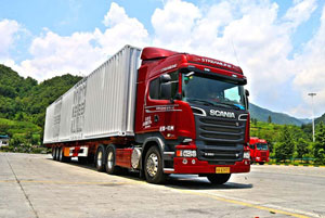 V8魅力 斯堪尼亞R560主動(dòng)安全升級(jí)書(shū)寫(xiě)公路之王傳奇