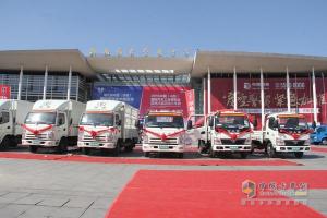 濟南卡車展輕卡秀 奧馳汽車、南京依維柯齊動員