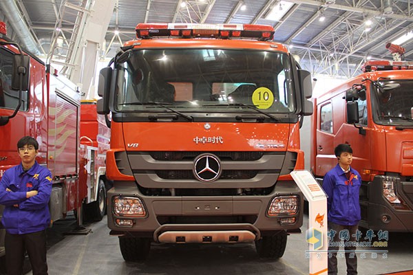 梅賽德斯奔馳Actros 4160 的600馬力消防底盤(pán)