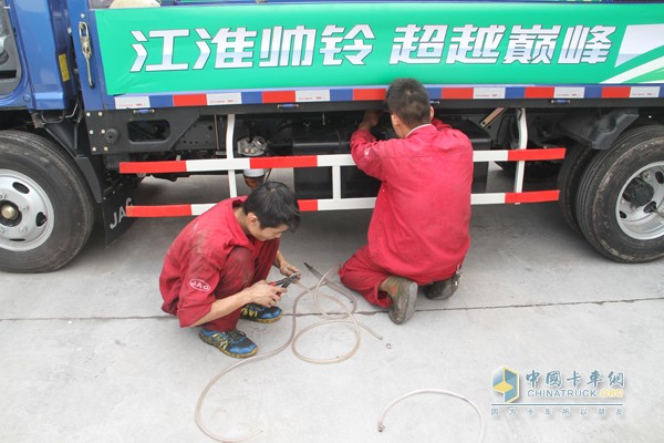決戰(zhàn)上海灘，冠軍集結(jié)號吹響！江淮輕卡節(jié)油賽上?？倹Q賽