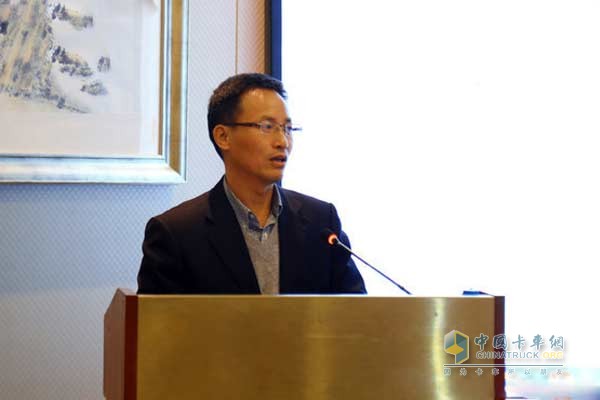 陜西汽車控股集團有限公司副總經(jīng)理劉璽斌