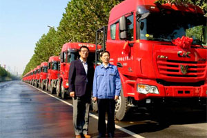 100臺交付，1000臺簽約！聯(lián)合卡車LNG重卡正式入主河鋼邯鋼 