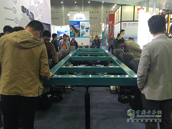 長效快捷 BPW新品亮相2015中國國際商用車展覽會(huì)