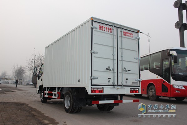 江淮康鈴 4X2 廂式載貨車