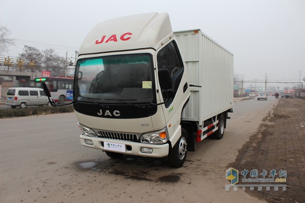 江淮康鈴 4X2 廂式載貨車