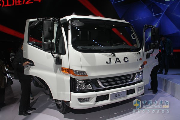 江淮新駿鈴 4X2欄板載貨車（邁斯福動力）