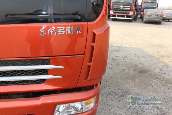 東風(fēng)多利卡D6 4X2 玉柴115馬力 載貨車
