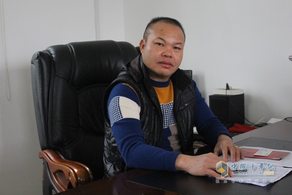 柳州市恒泰建筑垃圾運(yùn)輸有限公司、柳州市火光土石方工程有限責(zé)任公司董事長(zhǎng)張火光