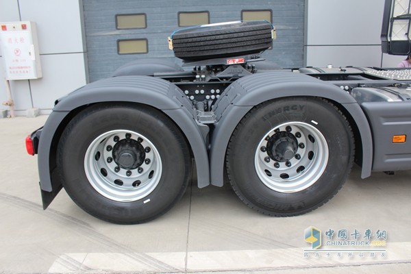 斯堪尼亞G系列 480馬力 6X2牽引車