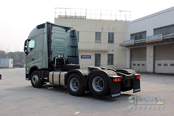 沃爾沃新FH 500馬力 6x2 牽引車
