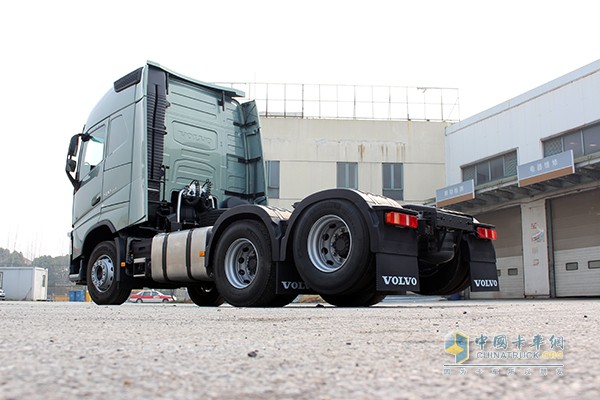 沃爾沃新FH 500馬力 6x2 牽引車