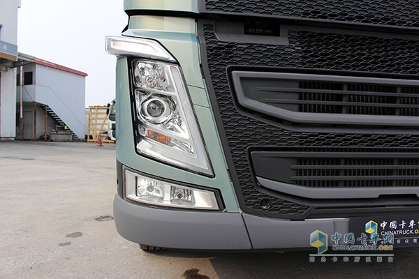沃爾沃新FH 500馬力 6x2 牽引車