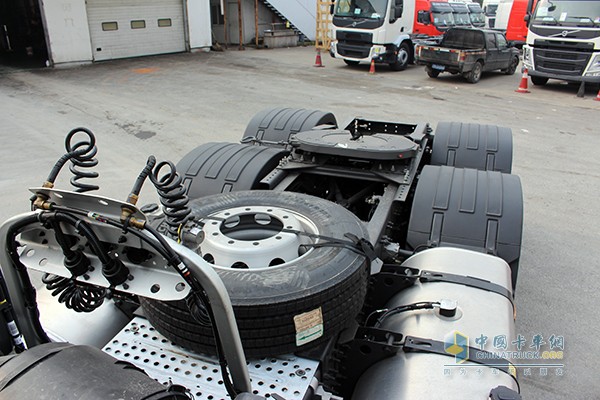 沃爾沃新FH 500馬力 6x2 牽引車