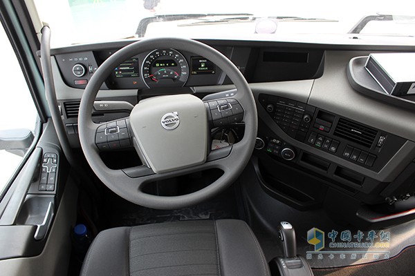 沃爾沃新FH 500馬力 6x2 牽引車