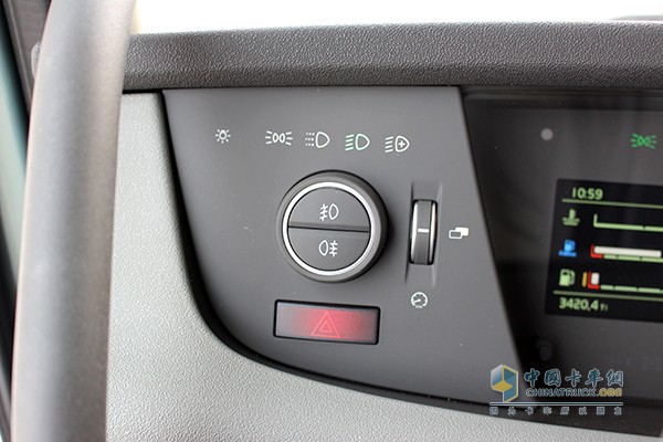 沃爾沃新FH 500馬力 6x2 牽引車