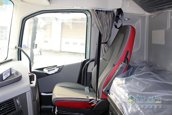 沃爾沃新FH 500馬力 6x2 牽引車