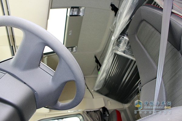 沃爾沃新FH 500馬力 6x2 牽引車