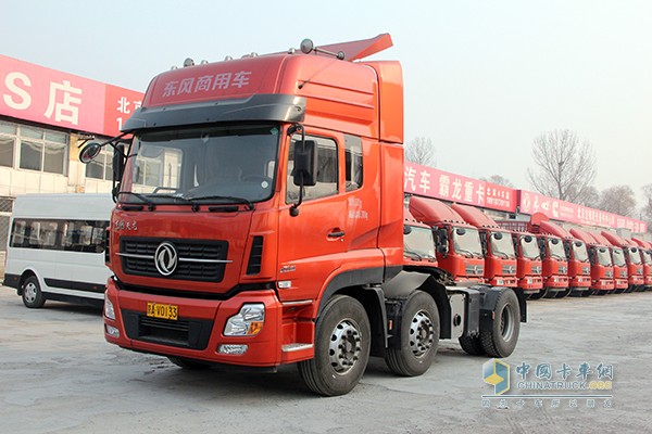 東風(fēng)天龍 375馬力 6X2牽引車